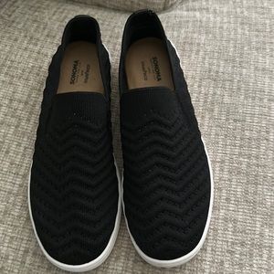 Sonoma comfort knit slip on shoes
